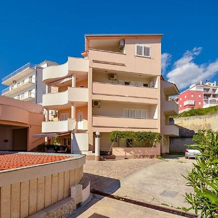 Apartment Darko Подстрана Екстериор снимка