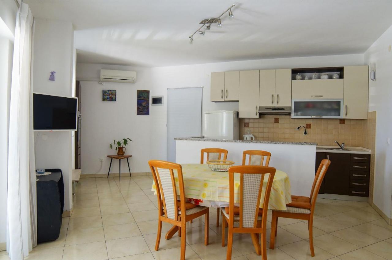 Apartment Darko Подстрана Екстериор снимка